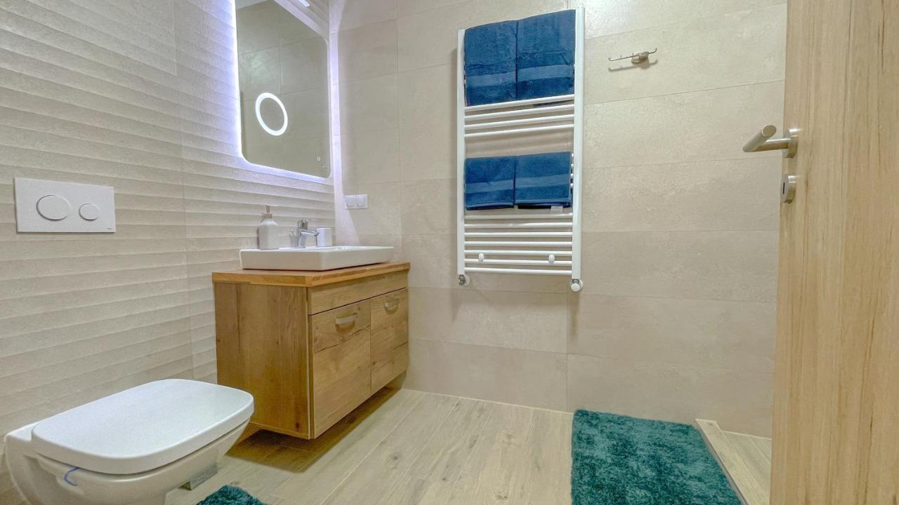 Dreamview Apartment With Private Parking Braşov Exteriör bild